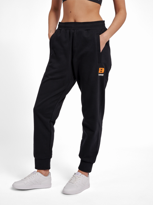 hmlLGC LIAM REGULAR PANTS, 2001, model