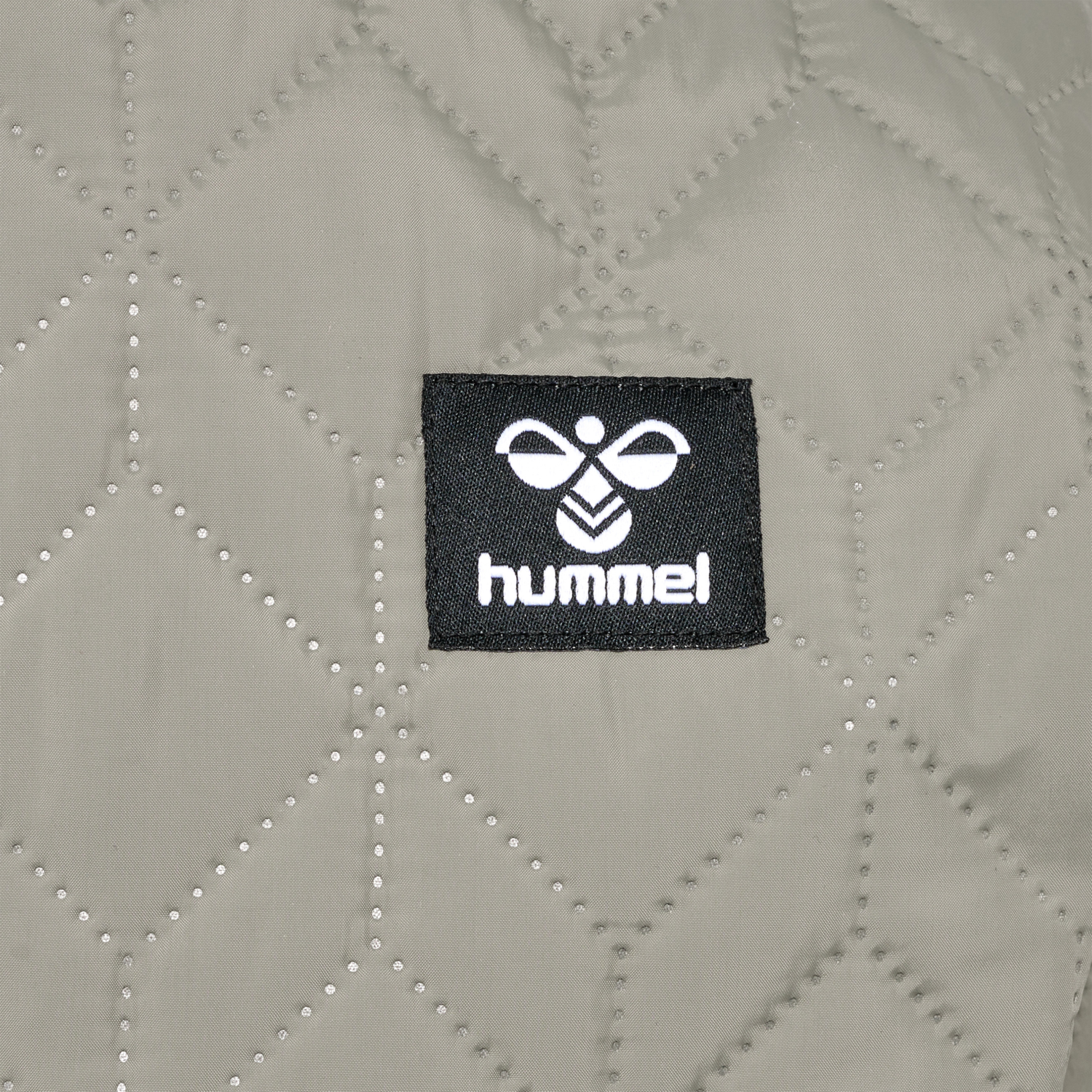 hmlSULE THERMO SUIT, VETIVER, packshot