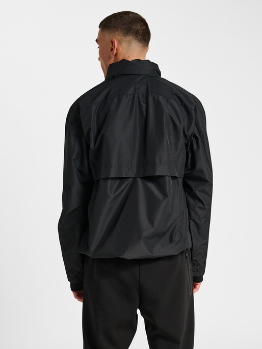 hmlGO SHELL JACKET, BLACK, model