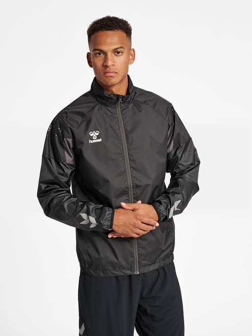 hmlLEAD PRO TRAINING JACKET, BLACK, model
