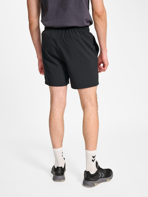 hmlPULSE MOTION SHORTS, BLACK, model