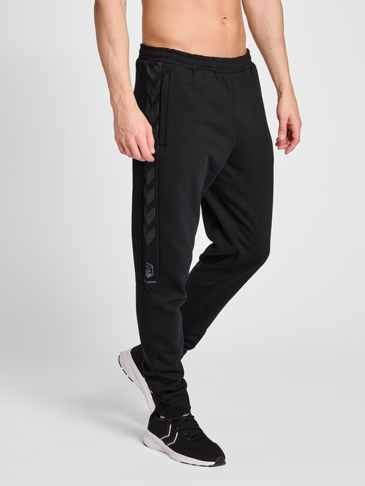 hmlOFFGRID PANTS, 2715, model