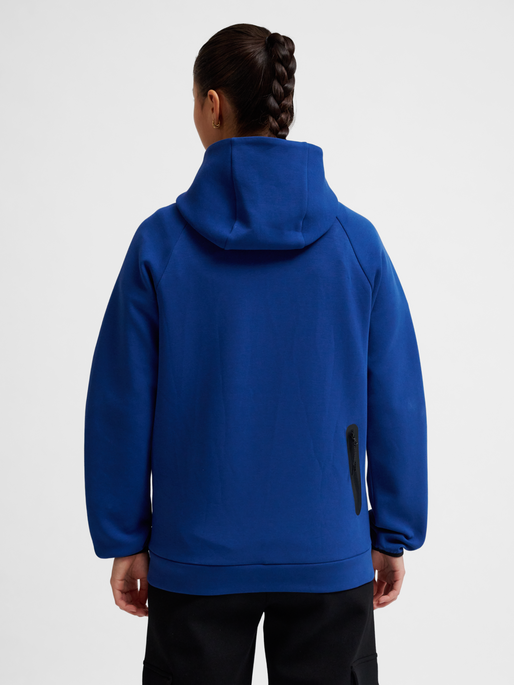hmlTECH FLEECE REGULAR ZIP HOODIE, ESTATE BLUE, model
