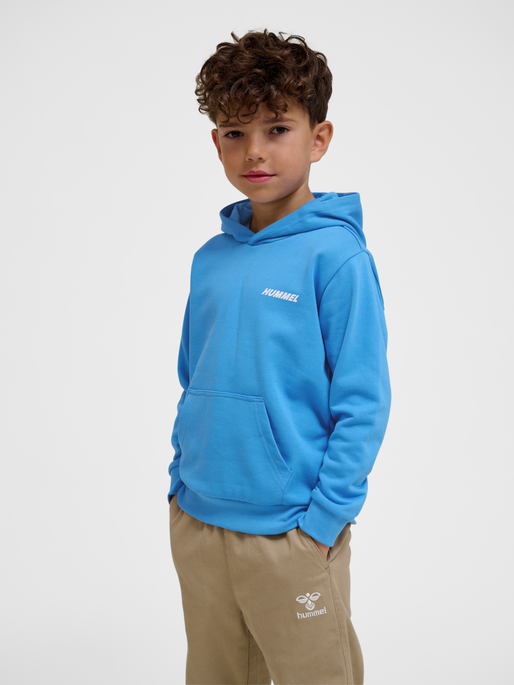 hmlCASPER HOODIE, LICHEN BLUE, model