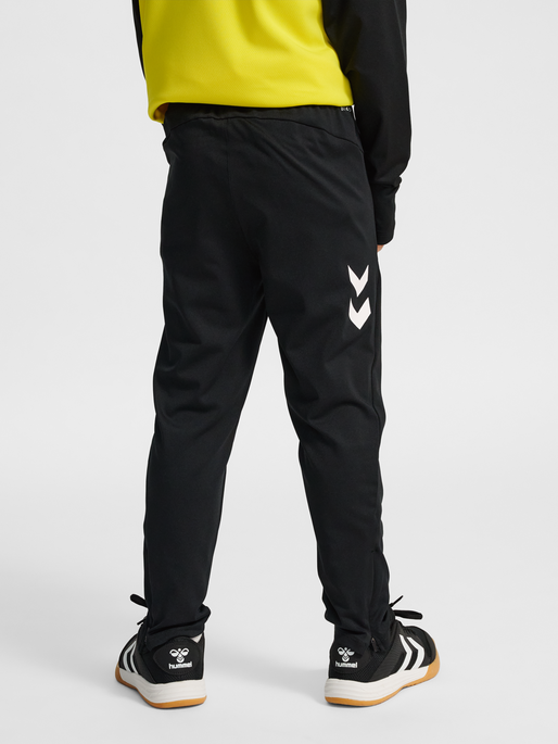 hmlLEAD 2.0 TRAINING PANTS KIDS, BLACK, model