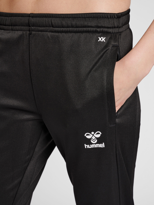 hmlCORE XK POLY PANTS WOMAN, BLACK/BLACK, model