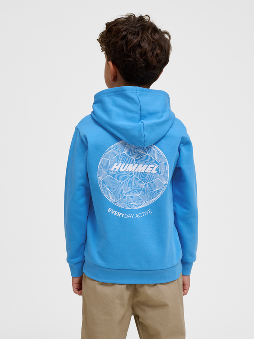 hmlCASPER HOODIE, LICHEN BLUE, model