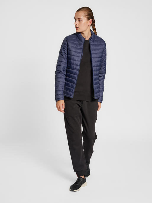 hmlRED QUILTED JACKET WOMAN, MARINE, model