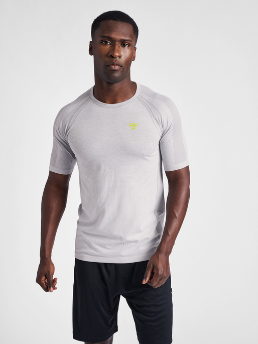 hmlGG12 TRAINING SEAMLESS S/S, 1114, model