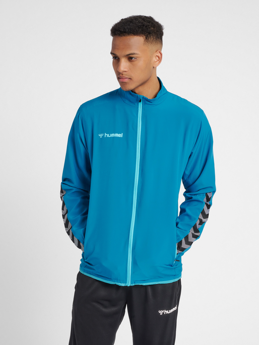 hmlAUTHENTIC MICRO JACKET, CELESTIAL, model