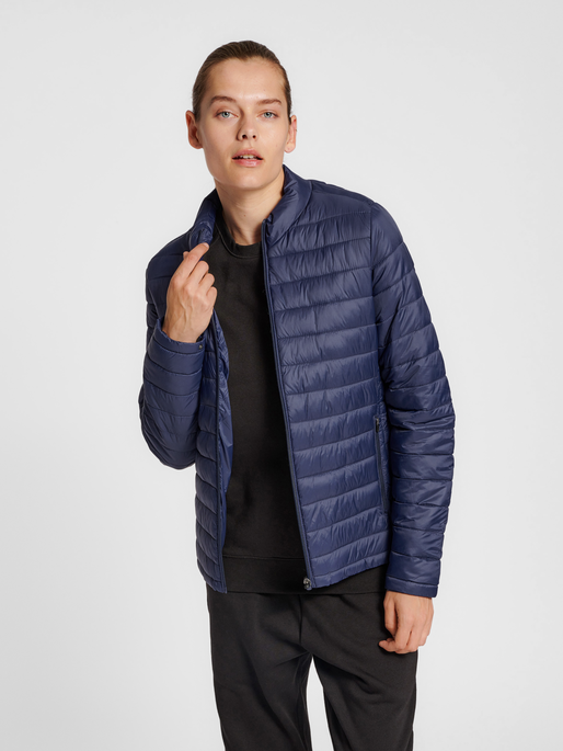 hmlRED QUILTED JACKET WOMAN, MARINE, model