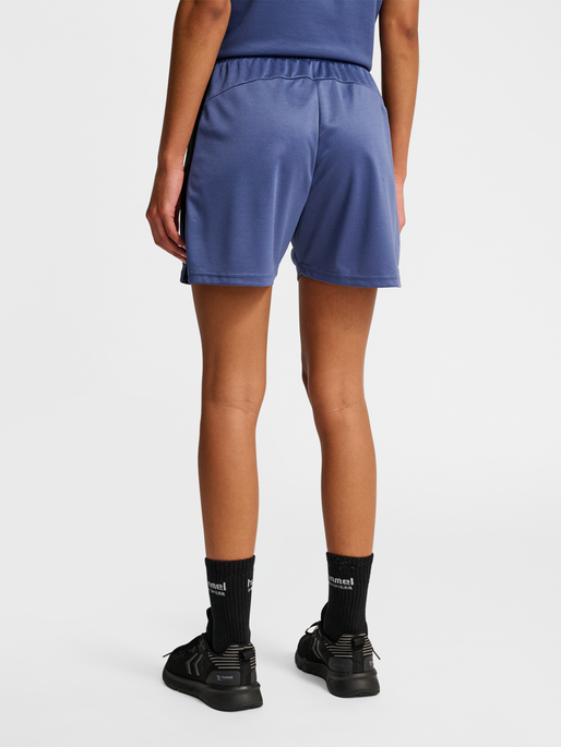 hmlMULTI PL SHORTS WOMAN, BLUE INDIGO, model