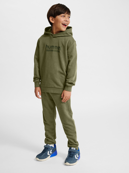 hmlJR BASE HOODIE, WINTER MOSS, model