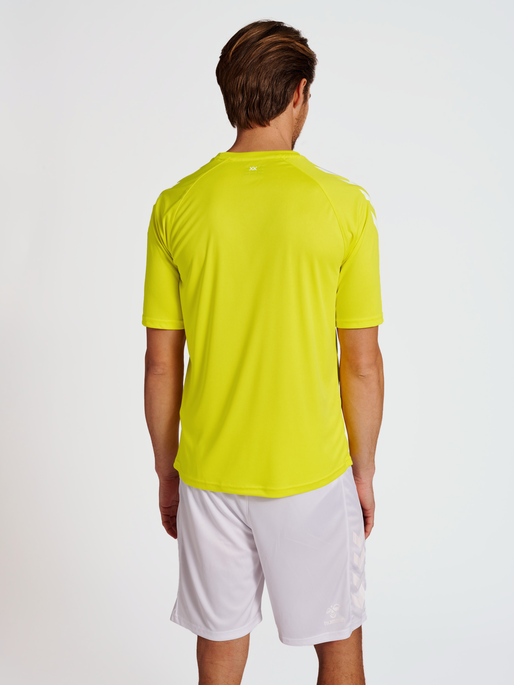 hmlCORE XK CORE POLY T-SHIRT S/S, BLAZING YELLOW, model