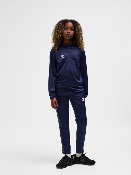 hmlESSENTIAL HALF-ZIP KIDS, MARINE, model