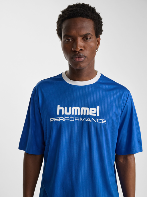 hmlFAST LOOSE JERSEY S/S, OLYMPIAN BLUE, model