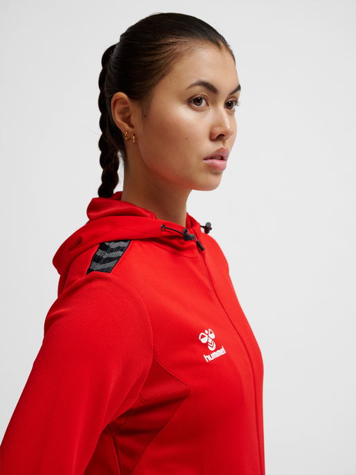 hmlAUTHENTIC PL ZIP HOODIE WOMAN, TRUE RED, model