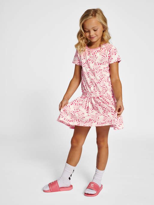 hmlALEXA DRESS S/S, MARSHMALLOW, model