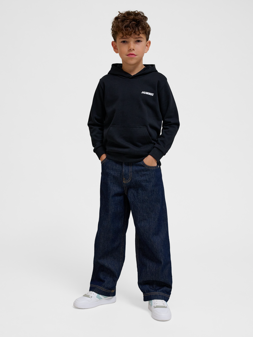 hmlCASPER HOODIE, BLACK, model