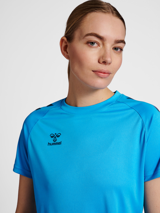 hmlCORE XK CORE POLY TEE  S/S WOMAN, BLUE DANUBE, model