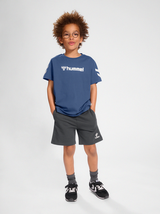hmlNOVET SHORTS SET, 7050, model