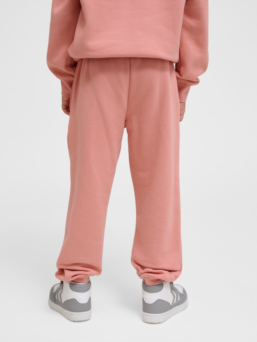 hmlCLEAN ADJUSTABLE PANTS, ROSE DAWN, model