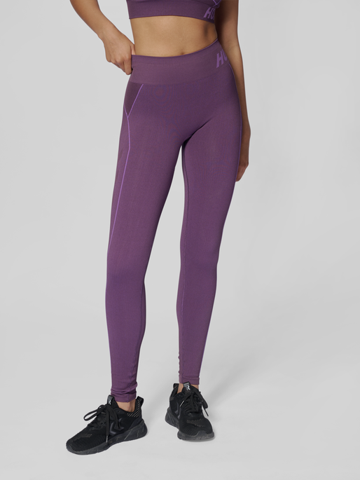 hmlTE CHRISTEL SEAMLESS MW TIGHTS, PLUM PERFECT/BELLFLOWER MELAN, model