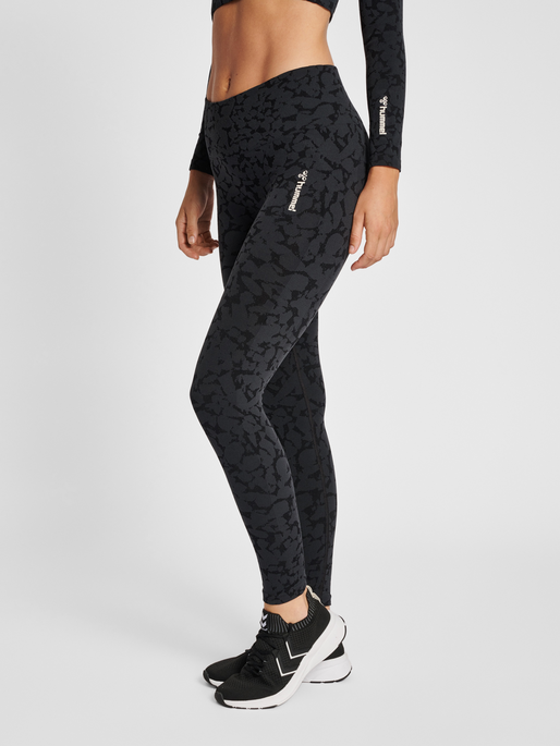 hmlMT PI SEAMLESS MID WAIST TIGHTS, BLACK, model