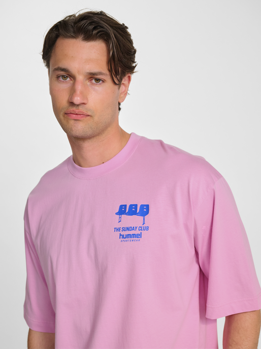 hmlOVERSIZED T-SHIRT S/S SUNDAY, PASTEL LAVENDER, model