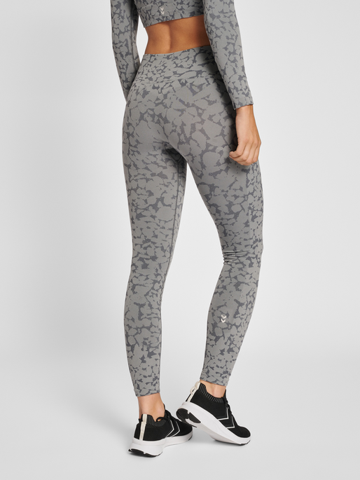 hmlMT PI SEAMLESS MID WAIST TIGHTS, SHARKSKIN, model