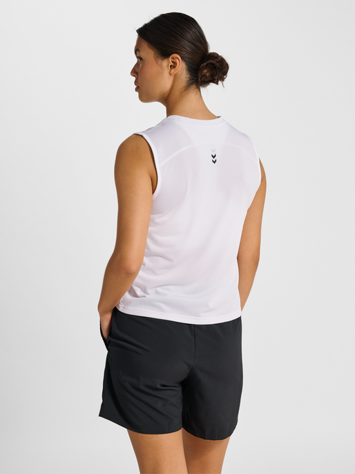 hmlPULSE WORKOUT W TANKTOP, WHITE, model