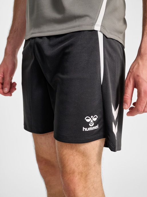 hmlLEAD 2.0 SHORTS, ASPHALT, model