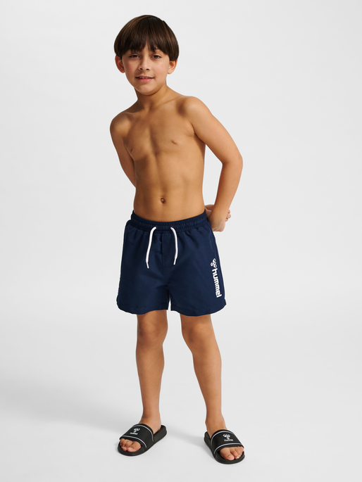 hmlBONDI BOARD SHORTS, NAVY BLAZER, model