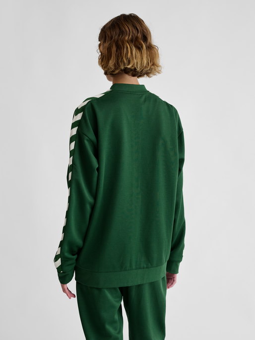 hmlARCHIVE REGULAR POLY ZIP JACKET, EDEN, model