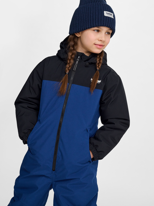 hmlJR BLOCK SNOWSUIT WP, ESTATE BLUE, model