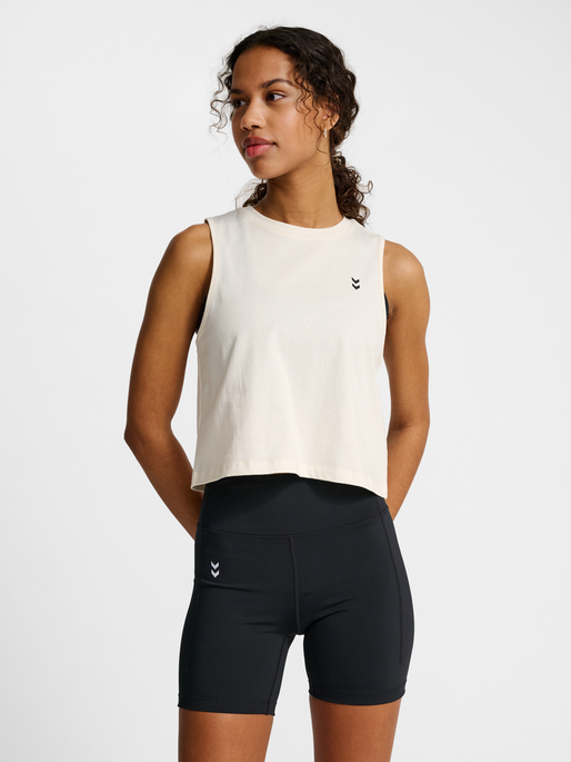 hmlHIIT CROPPED W MUSCLE TANK TOP, TOFU, model