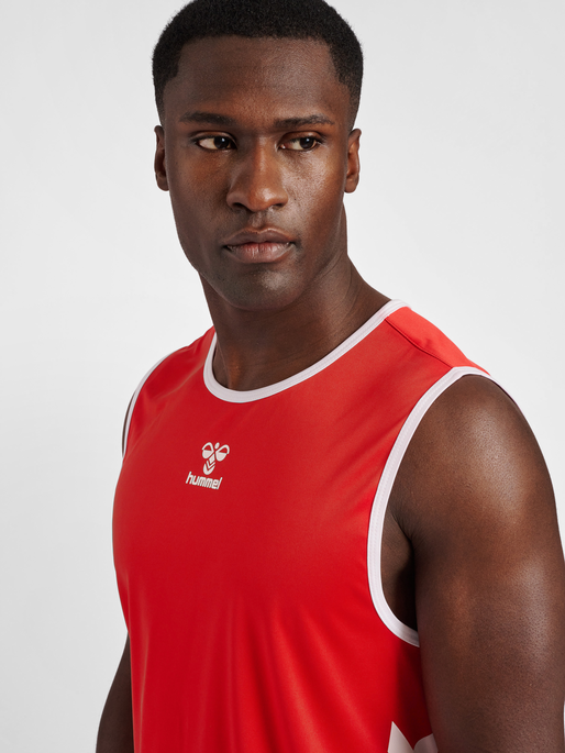 hmlCORE XK BASKET JERSEY, TRUE RED, model