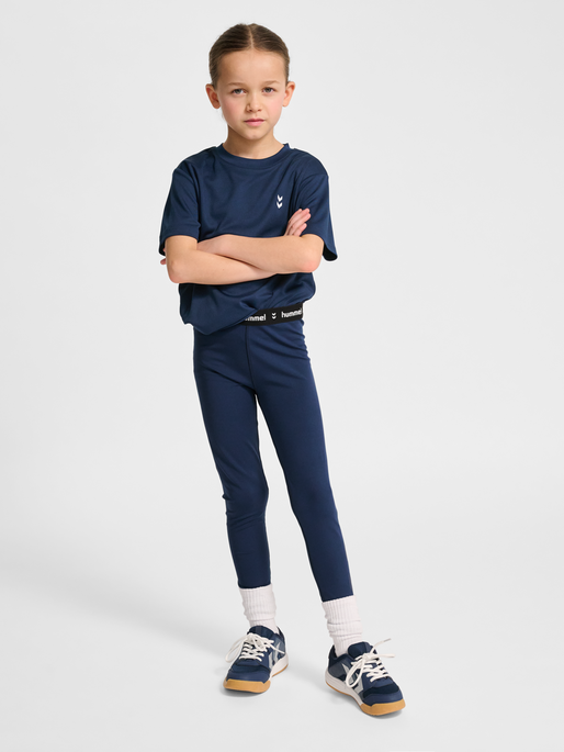 hmlJR PULSE MID WAIST TIGHTS, DRESS BLUES, model