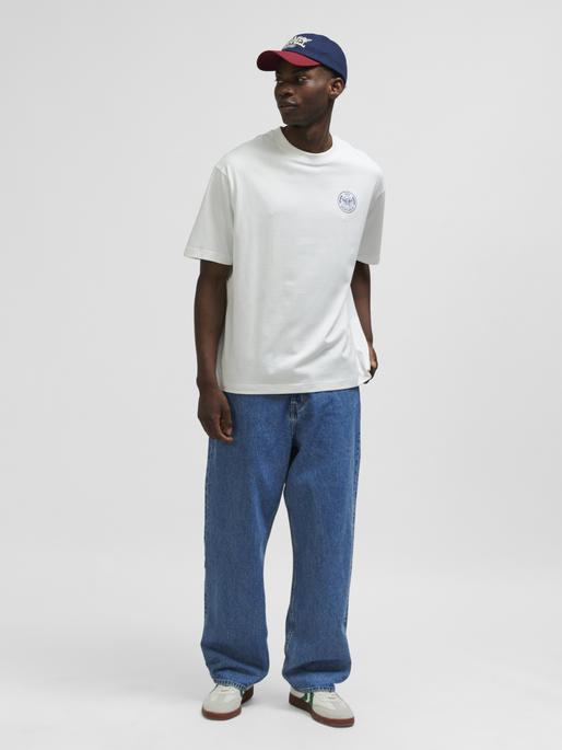 hmlSWARM LOOSE T-SHIRT, WHITE, model