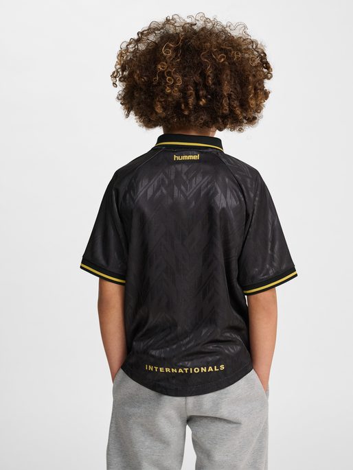 hmlJR LOOSE BAY SOCCER JERSEY S/S, BLACK, model