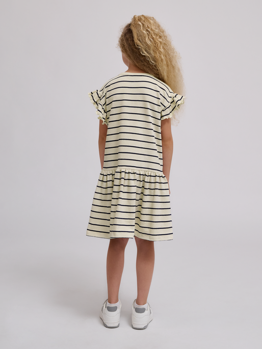 hmlAJMA DRESS S/L, WHITECAP GRAY, model