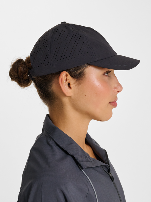 hmlPULSE  SPORTS CAP, BLACK, model