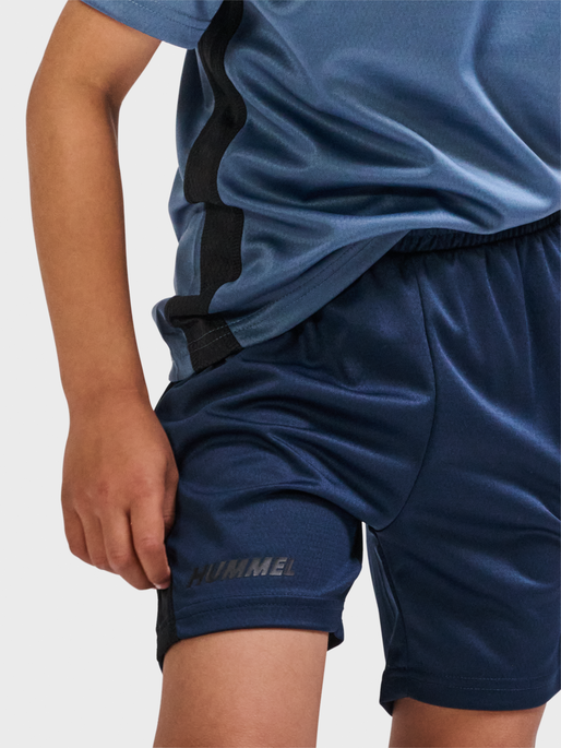 hmlMULTI PL SHORTS KIDS, DRESS BLUES, model