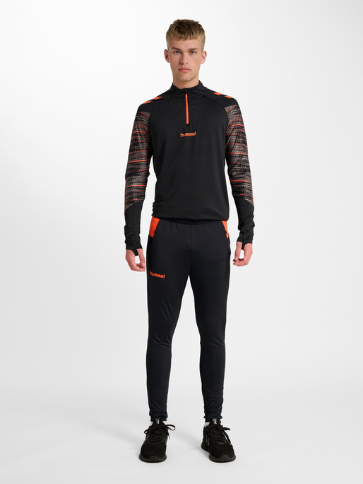 hmlBLAZE PRO TRAINING PANTS, BLACK/ORANGE, model