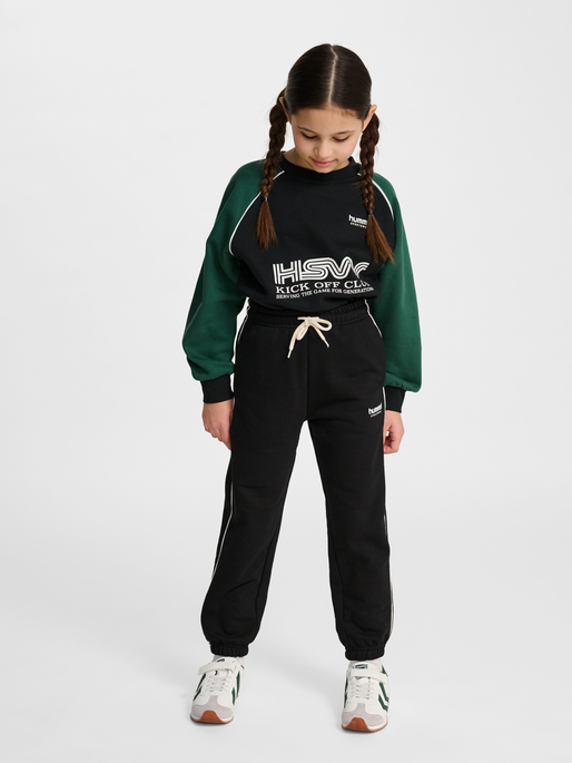 hmlJR LOOSE SWEATPANT PIPING, BLACK, model