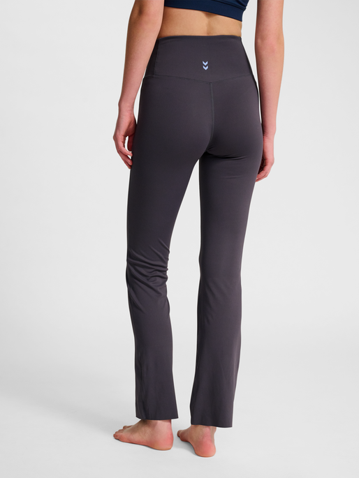 hmlYOGA HIGH WAIST FLARE W TIGHTS, EBONY, model