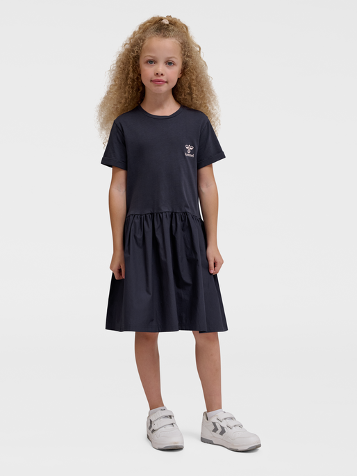 hmlMARIA DRESS S/S, PARISIAN NIGHT, model