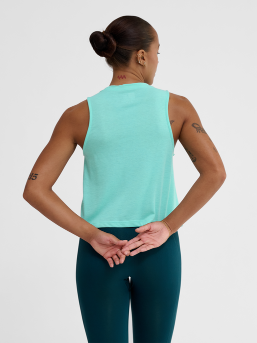 hmlMT VANJA SHORT MUSCLE TANKTOP, POOL BLUE, model