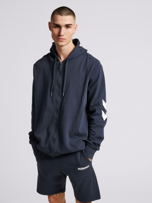 hmlLEGACY ZIP HOODIE, BLUE NIGHTS, model