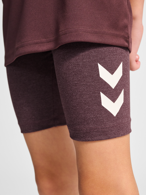 hmlJR LOGO SHORT  TIGHTS, FUDGE MELANGE, model